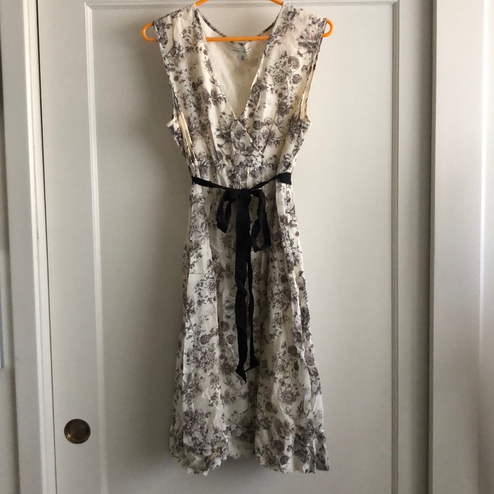 Floral sleeveless dress